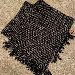Poncho/shawl
